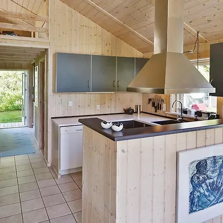 Holiday With Hot Tub 150 Vejby
