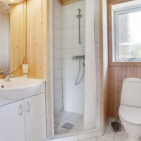 Holiday With Hot Tub 150 Semesterbostad